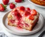 strawberry earthquake cake