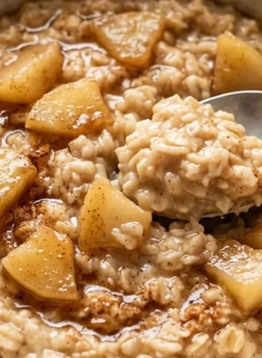 Slow-Cooker Apple Cinnamon Oatmeal finished recipe
